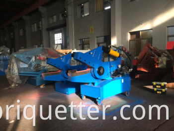 CCD-63 Catalytic Muffler Cutting Machine Decanner